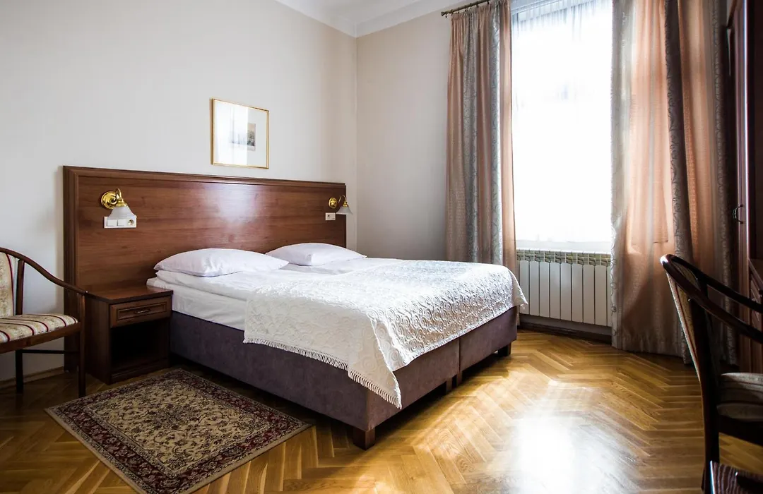 Aparthotel Basztowa-1